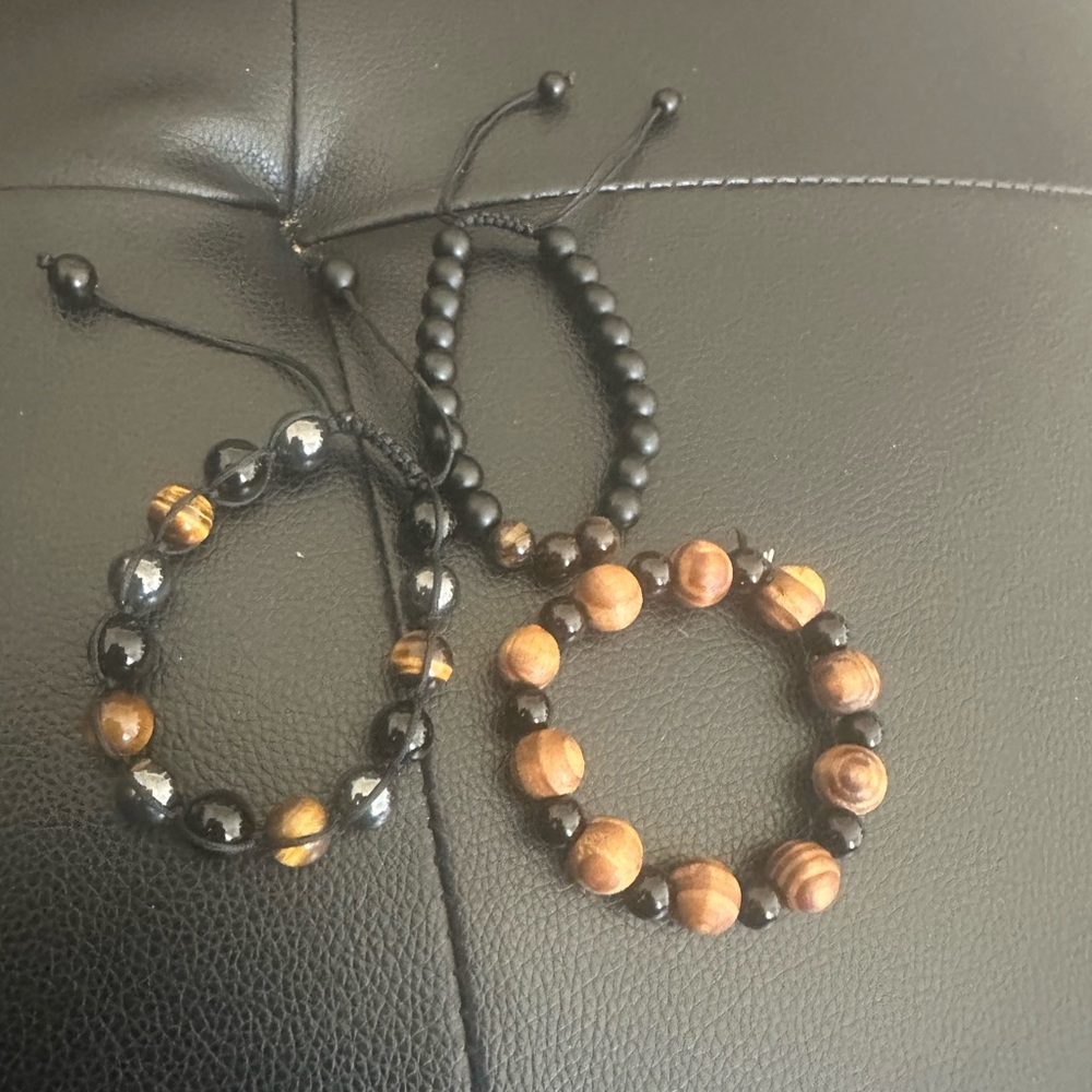 Sleek Black and Silver Jewelry Set